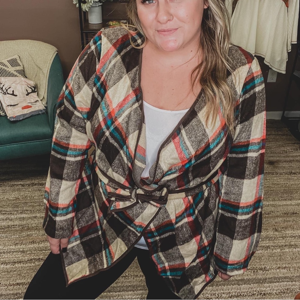 Boutique Plaid Kimono with Belt ✨ NEW without tags